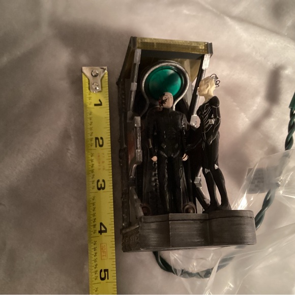 Hallmark Locutus of Borg vintage ornament. NIB - Picture 4 of 13